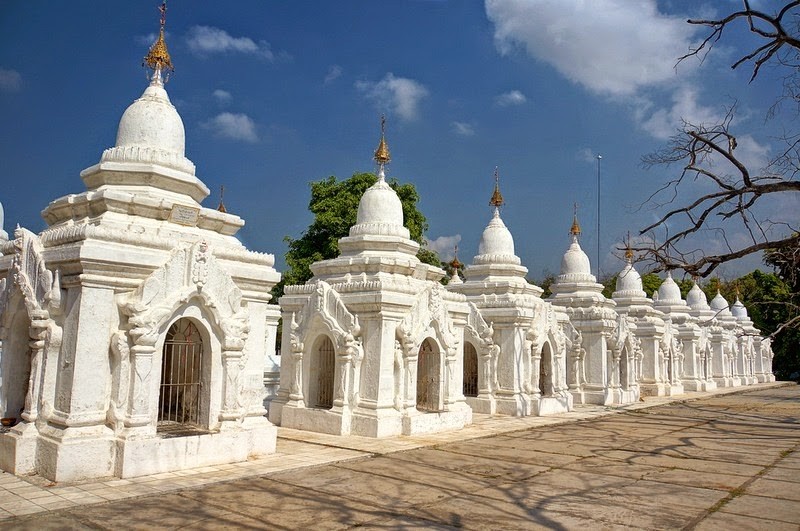 A package of best Burma travel reviews to visit Mandalay 