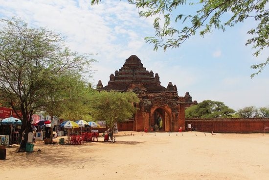 Explore the mysteriousness of unfinished Dhammayangyi temple with useful Myanmar travel tips