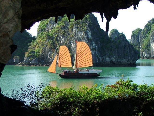 Sailing tours in active Vietnam travel and notable tips for a good trip