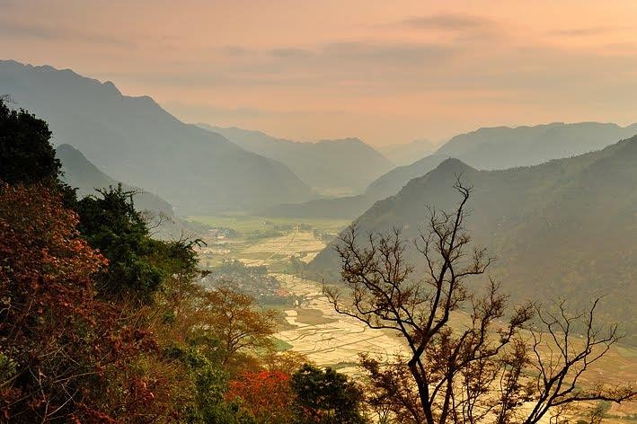 Vietnam's Mai Chau travel, watch the beautiful nature of mountainous area