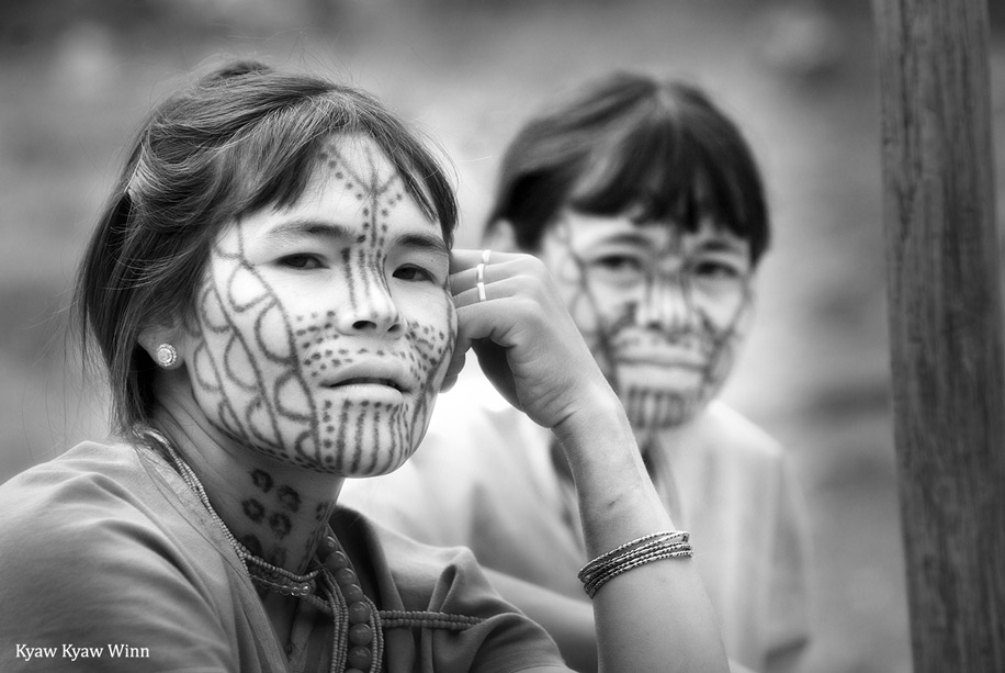 Chin-women-tattooed-faces-Myanmar